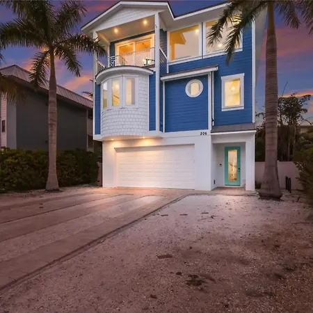 Luxury Vacation Home! Add A Golf Cart!!-3